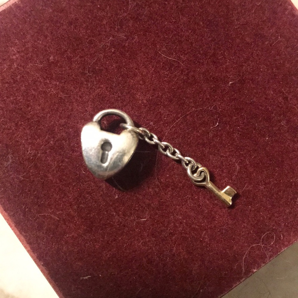 Pandora key to my heart charm